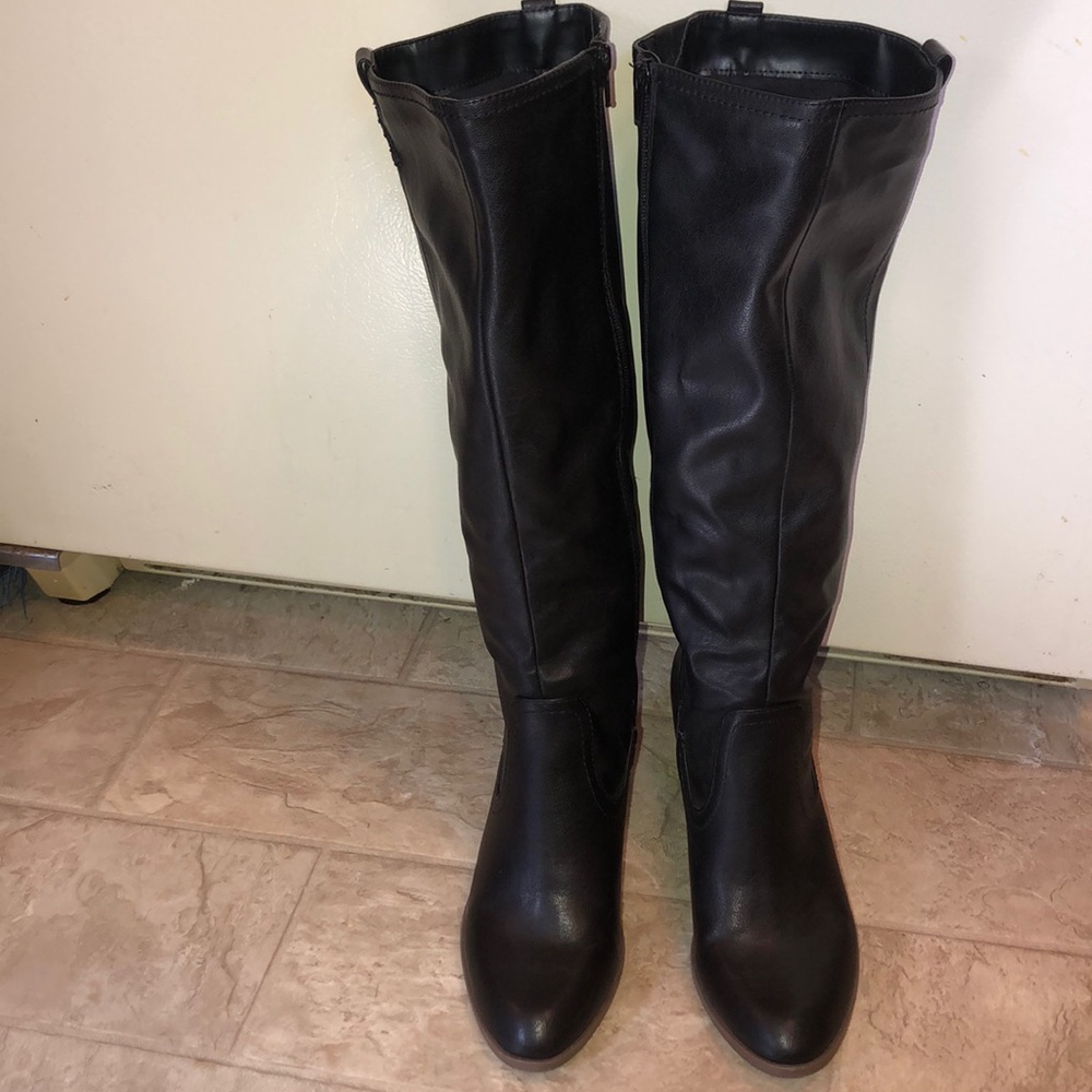Bass-Lynn Knee high riding boots 8M NWOT
